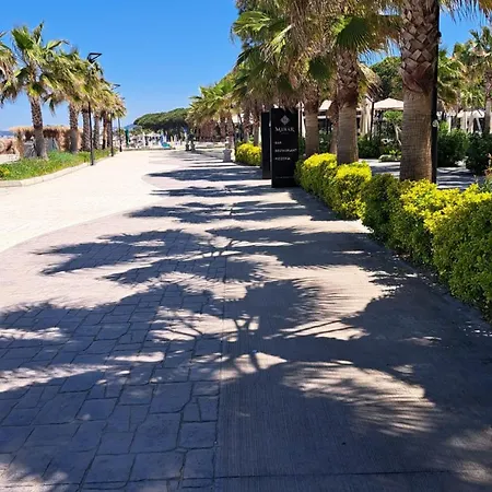 Vakantiehuis Seasons 2, Kompleksi Dielli Golem (Tirana)