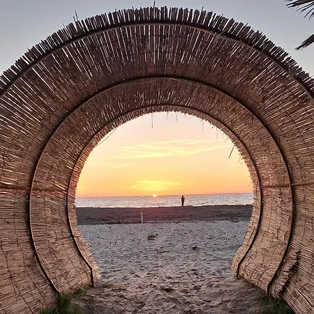 Seasons 2, Kompleksi Dielli Vakantiehuis Golem (Tirana)