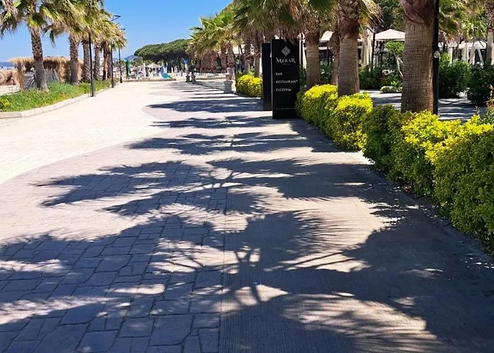 Vakantiehuis Seasons 2, Kompleksi Dielli Golem (Tirana)